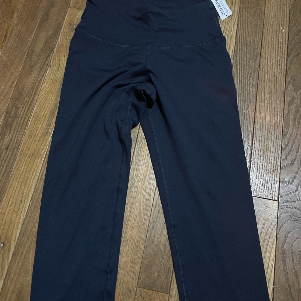 Old navy power soft leggings in 7/8 length